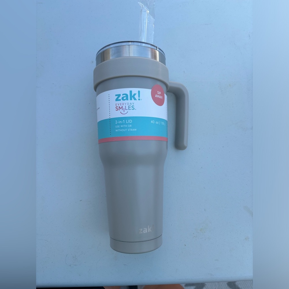 Brand New!! Zak! 40 oz tumblers with lid and straw